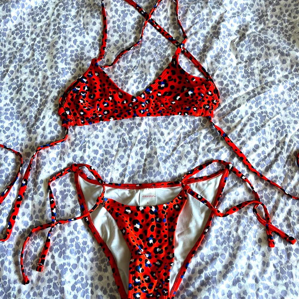 2 piece bathing suit 💕